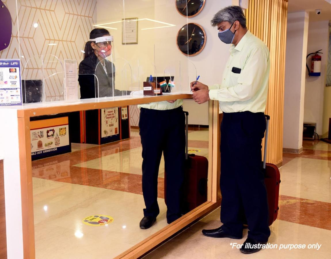 Oyo 11752 Hotel Sun Palace Residency Indirapuram Zewnętrze zdjęcie